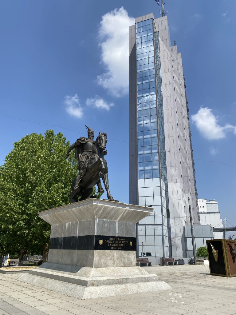 Skanderbeg Square, Pristina
