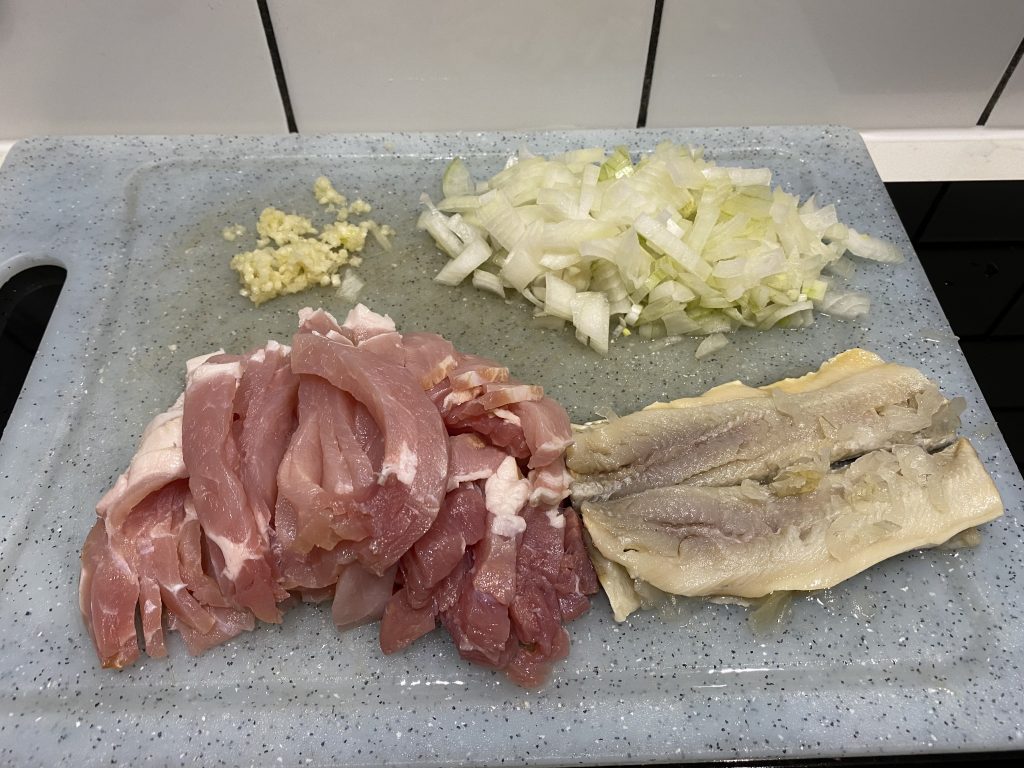 Garlic, onion, bacon and herring