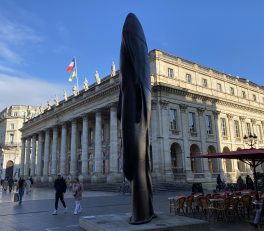 Sculpture Sanna and the Bordeaux Opera