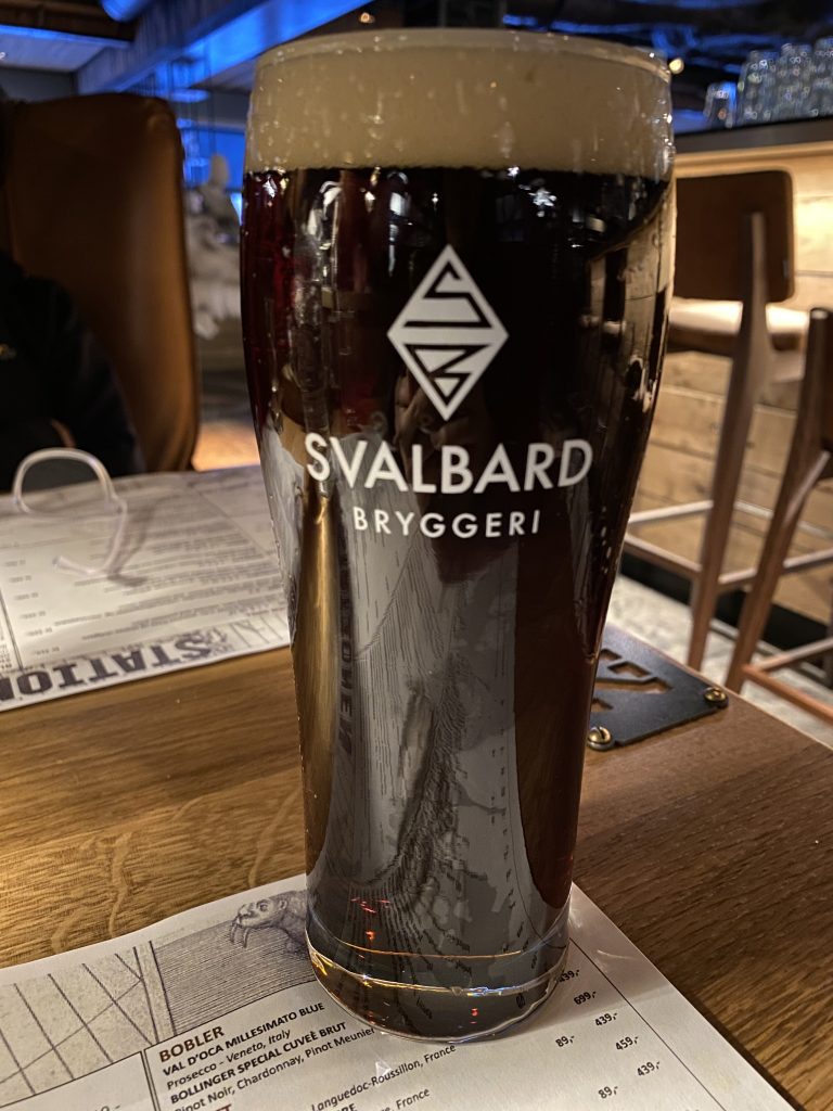 Svalbard brewery brown ale, Dark season