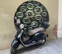 Eye street art and moto