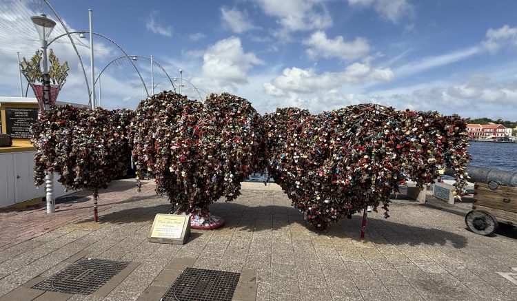 Willemstad heart locks