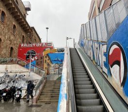 Street art near Parc Güell